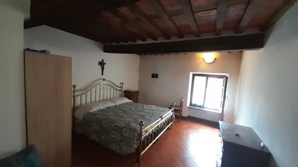 casa indipendente in vendita a Seravezza in zona Querceta