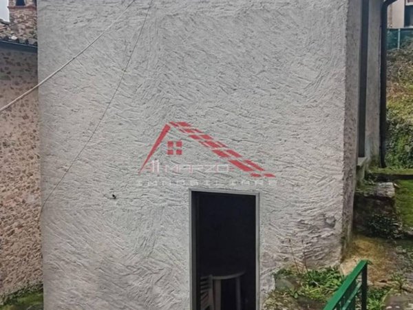appartamento in vendita a Seravezza in zona Fabiano