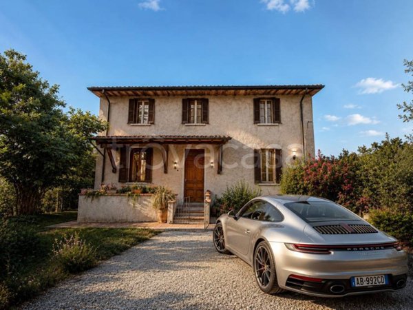 casa indipendente in vendita a Seravezza