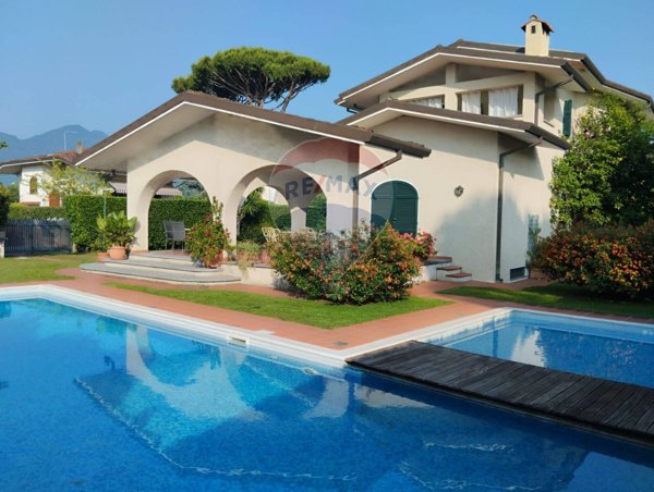 casa indipendente in vendita a Seravezza
