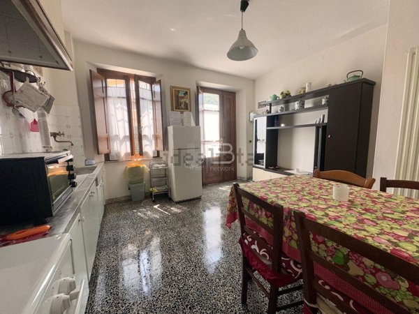 casa indipendente in vendita a Seravezza