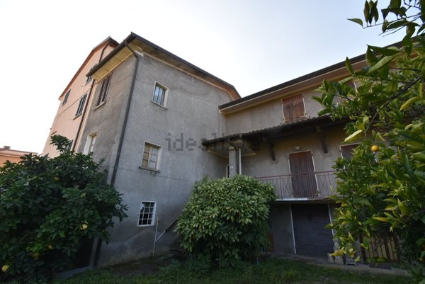 casale in vendita a Seravezza in zona Querceta