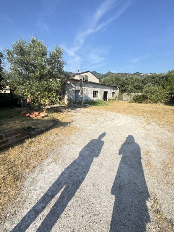 casa indipendente in vendita a Seravezza