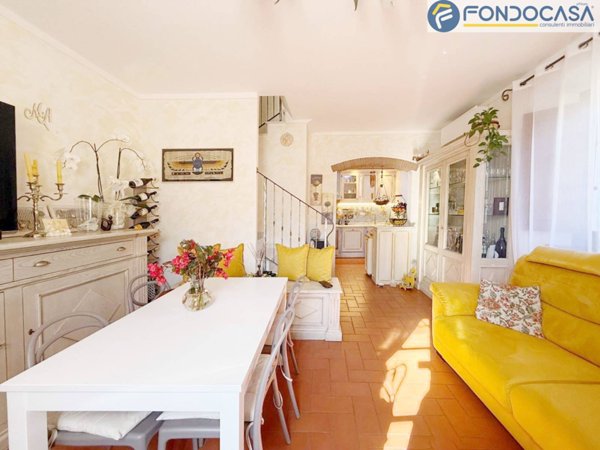 appartamento in vendita a Seravezza in zona Pozzi