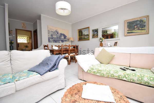 casa indipendente in vendita a Seravezza in zona Querceta
