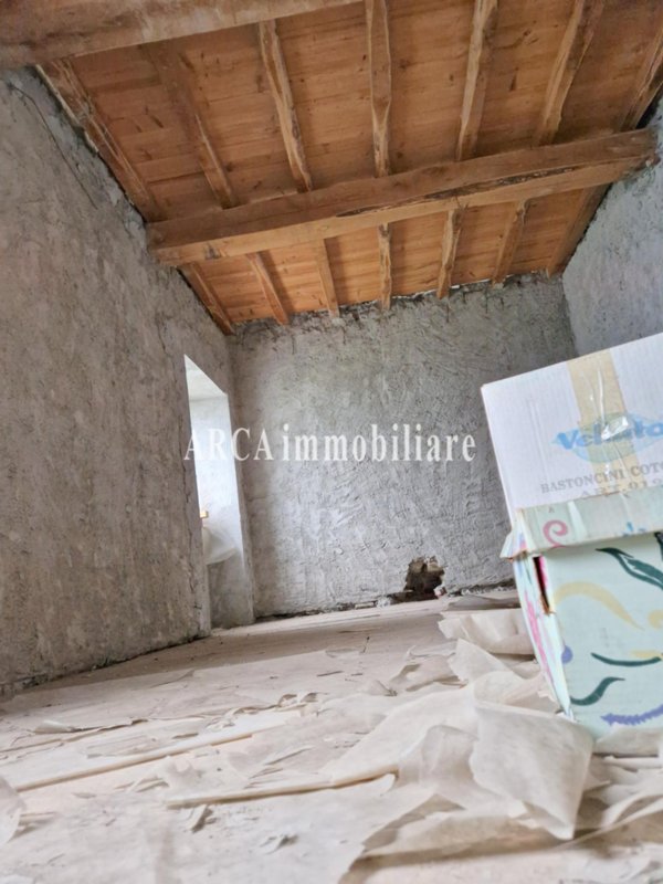 casa indipendente in vendita a Seravezza