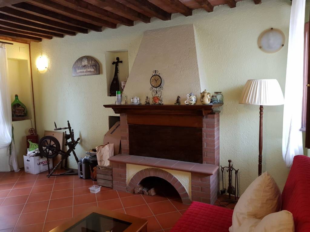 casa indipendente in vendita a Seravezza in zona Querceta