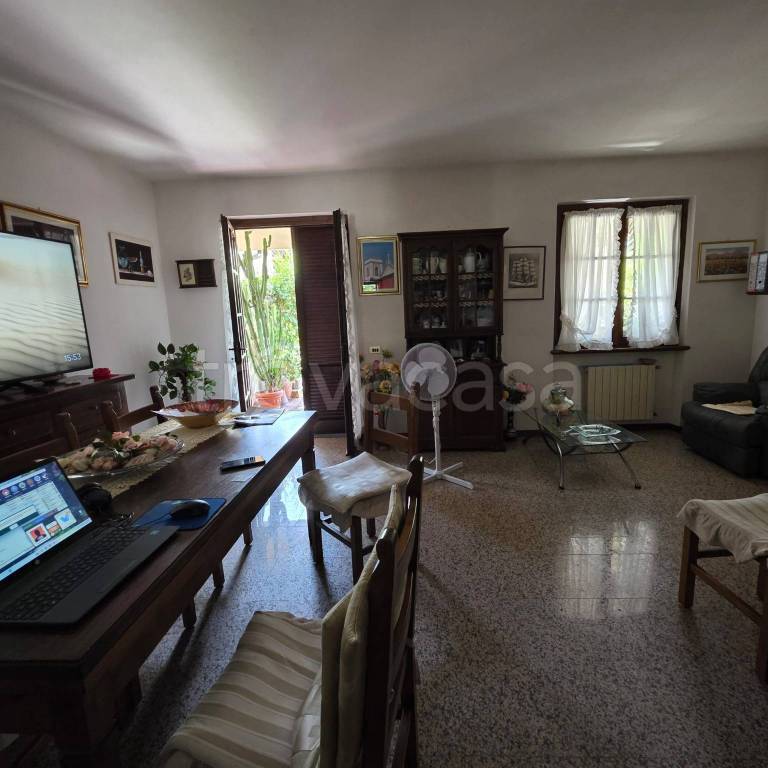 casa indipendente in vendita a Seravezza in zona Querceta