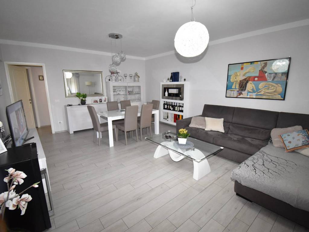 casa indipendente in vendita a Seravezza