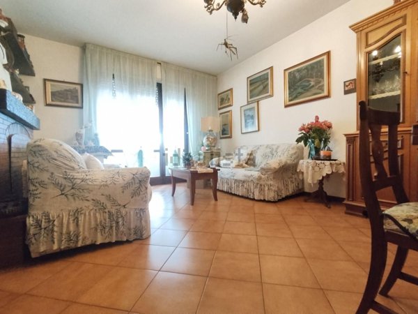 appartamento in vendita a Seravezza in zona Querceta