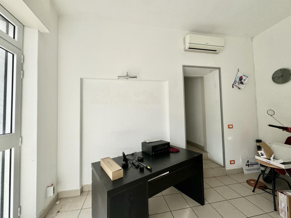 negozio in vendita a Seravezza