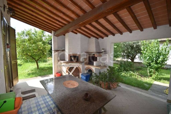 casa indipendente in vendita a Seravezza in zona Querceta