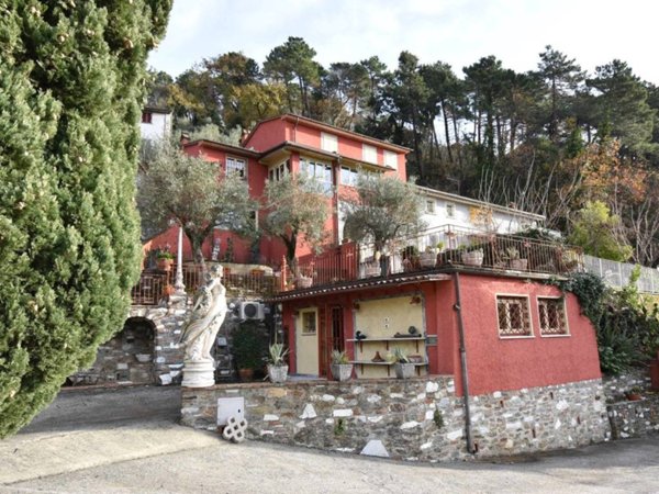 casale in vendita a Seravezza