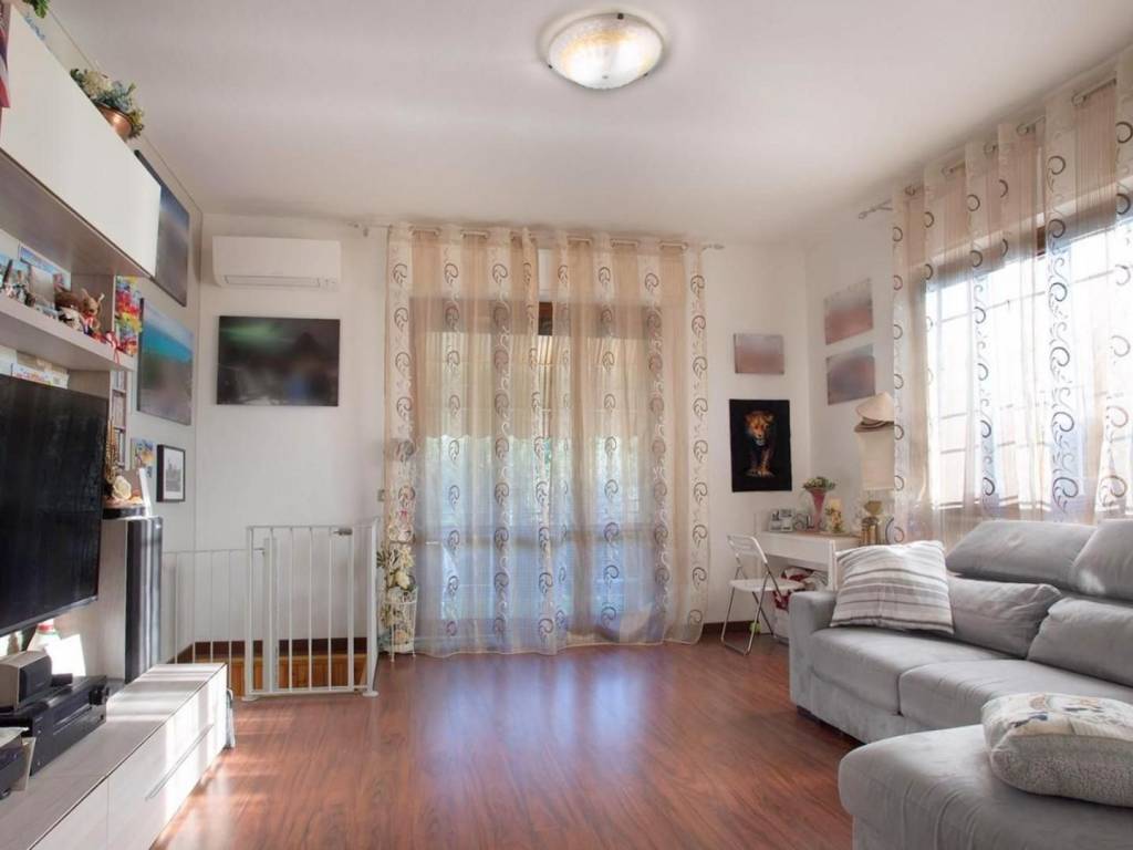 appartamento in vendita a Seravezza in zona Pozzi