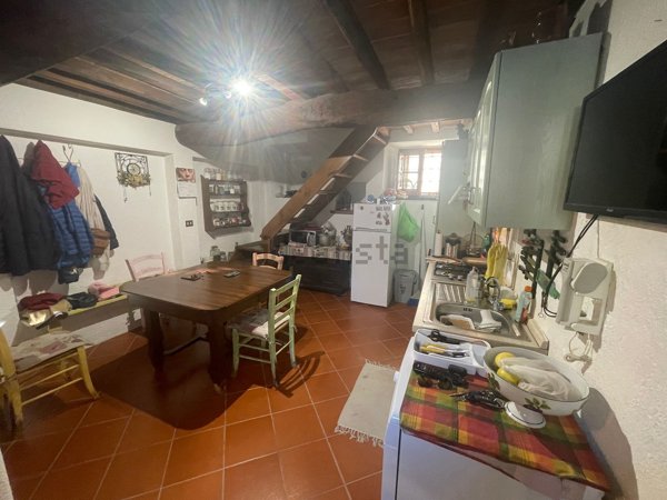 casa indipendente in vendita a Seravezza