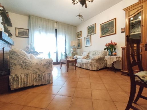 appartamento in vendita a Seravezza in zona Querceta