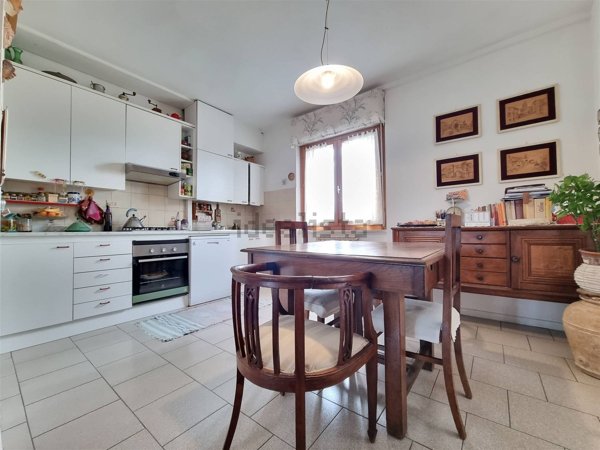 appartamento in vendita a Seravezza in zona Querceta