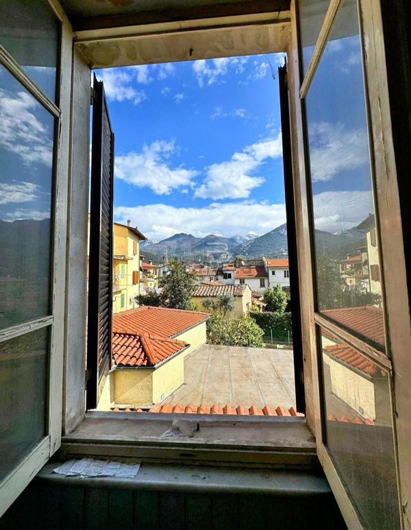 appartamento in vendita a Seravezza in zona Pozzi