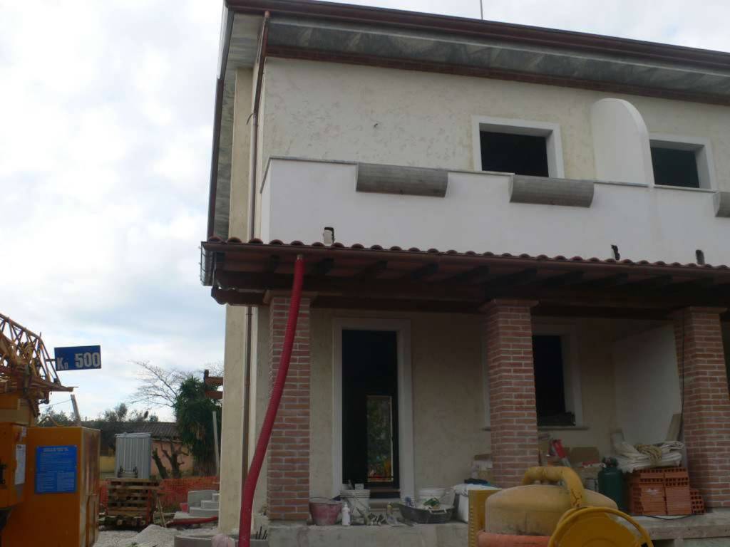 casa indipendente in vendita a Seravezza in zona Pozzi