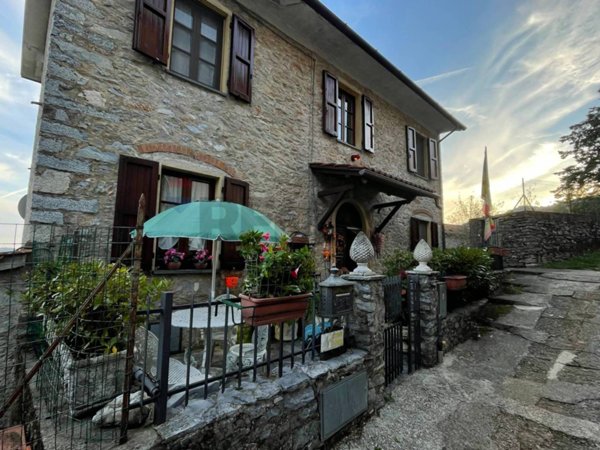 casale in vendita a Seravezza