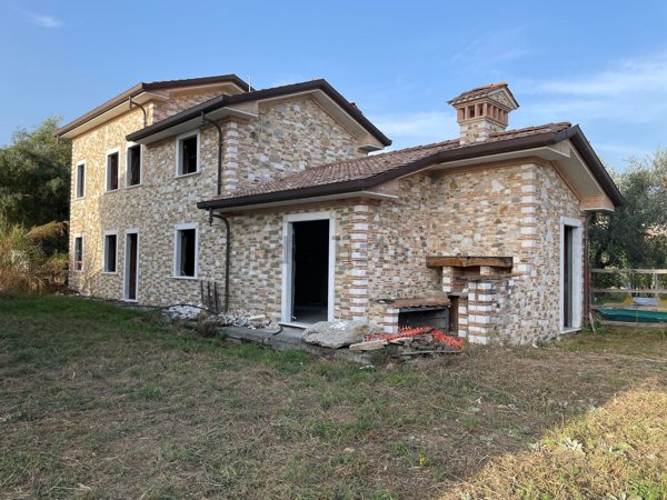 casale in vendita a Seravezza