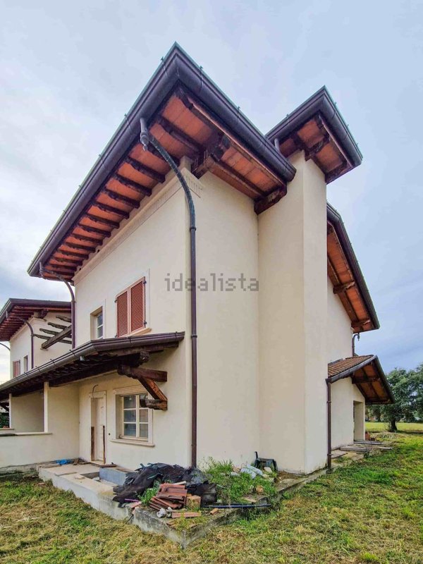 appartamento in vendita a Seravezza in zona Querceta