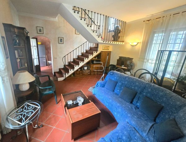 casa indipendente in vendita a Seravezza in zona Querceta