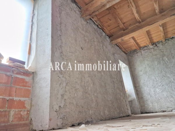 casa indipendente in vendita a Seravezza