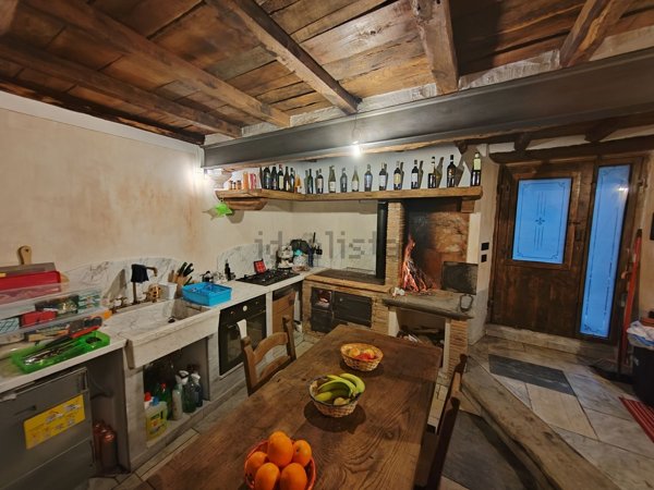 quadrivano in vendita a Seravezza