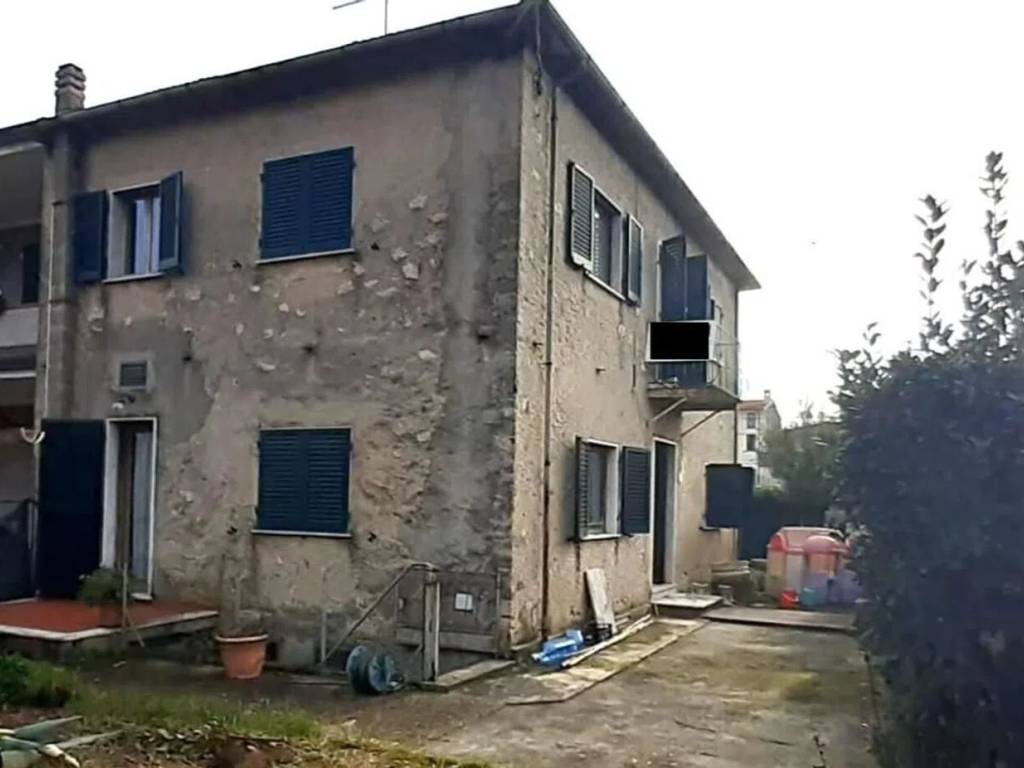 casa indipendente in vendita a Seravezza in zona Pozzi