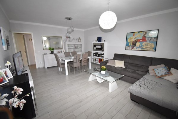 casa indipendente in vendita a Seravezza