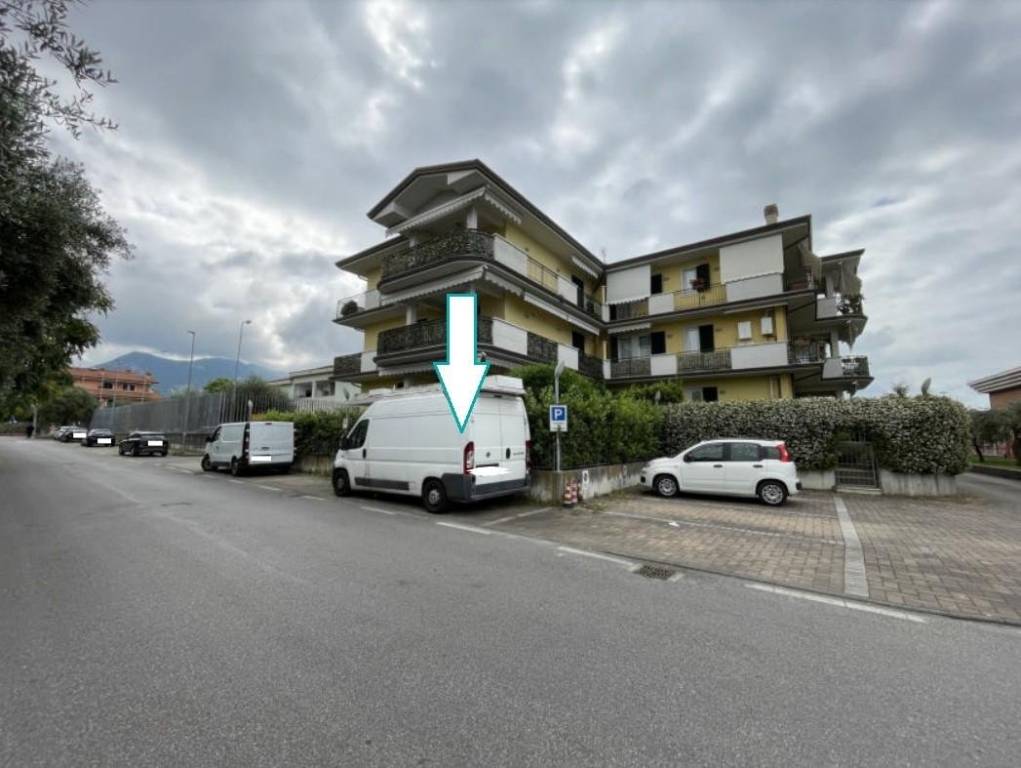 appartamento in vendita a Seravezza in zona Querceta