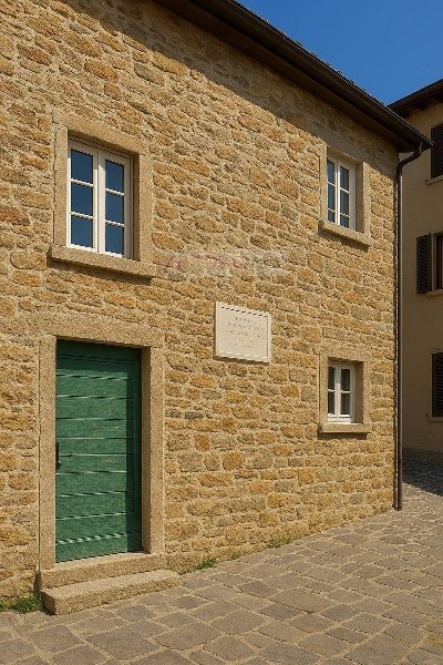 quadrivano in vendita a Seravezza in zona Giustagnana