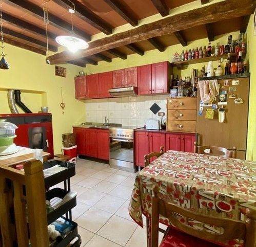 casa indipendente in vendita a Seravezza