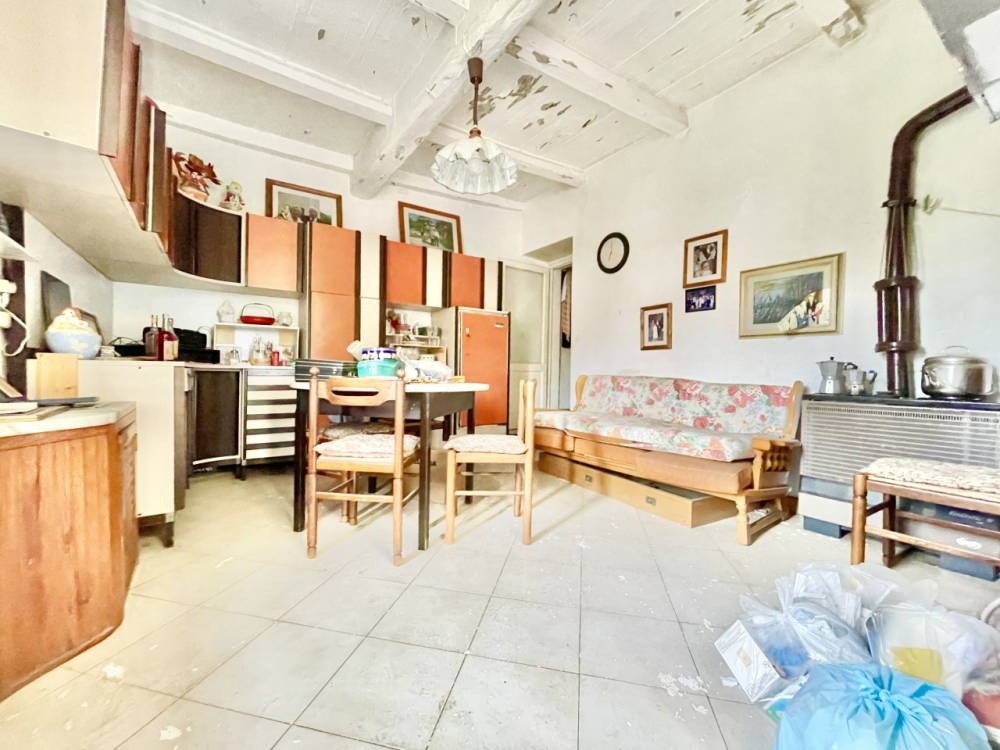 casa indipendente in vendita a Seravezza in zona Querceta