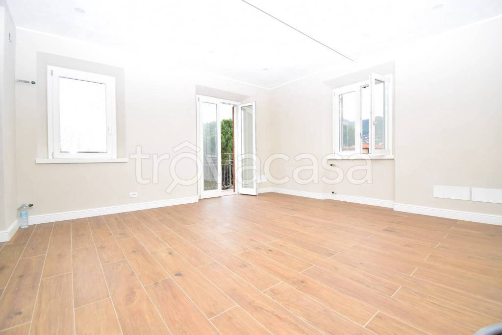 appartamento in vendita a Seravezza in zona Pozzi