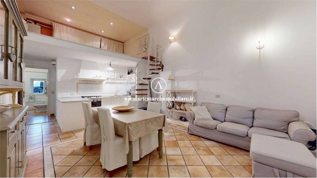 appartamento in vendita a Seravezza in zona Querceta