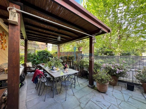 casa indipendente in vendita a Seravezza in zona Querceta