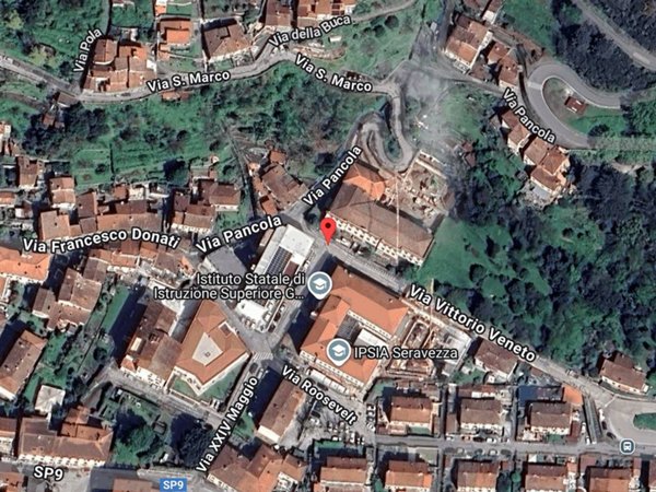 appartamento in vendita a Seravezza in zona Basati