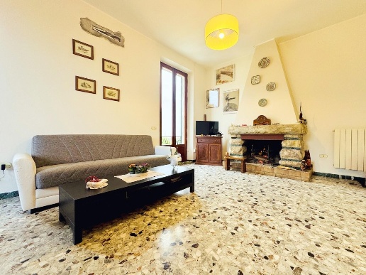 appartamento in vendita a Seravezza in zona Querceta