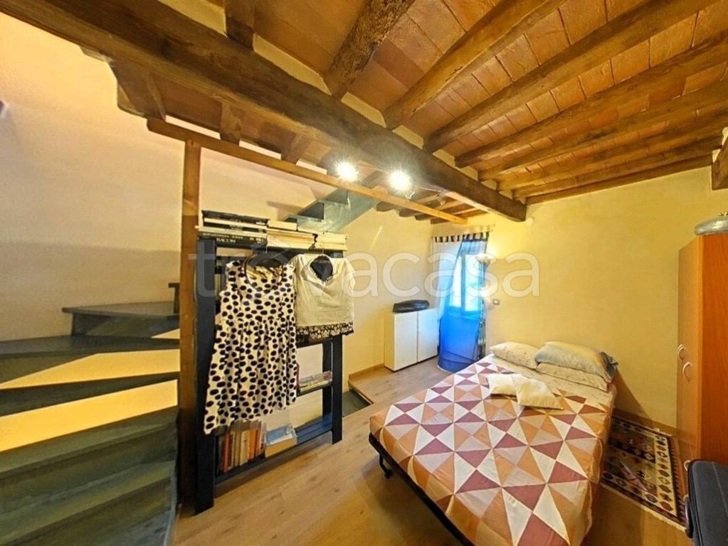 casa indipendente in vendita a Seravezza