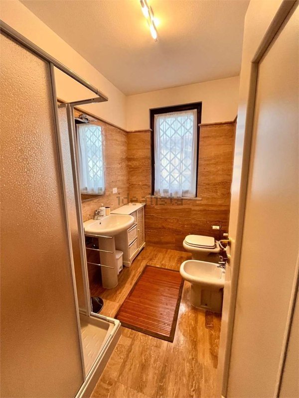 casa indipendente in vendita a Seravezza in zona Querceta