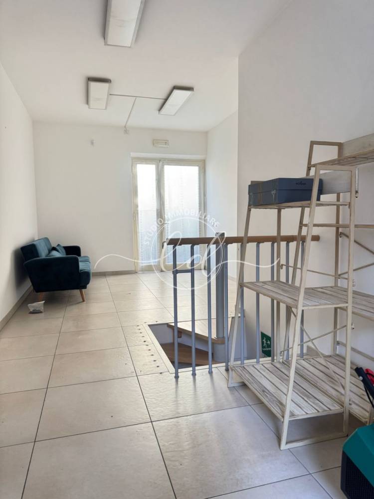 negozio in vendita a Seravezza in zona Querceta