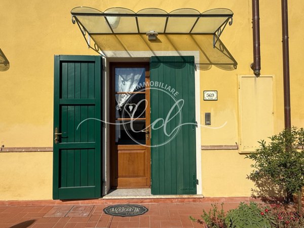 casa indipendente in vendita a Seravezza in zona Pozzi