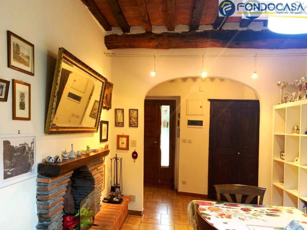 casa indipendente in vendita a Seravezza