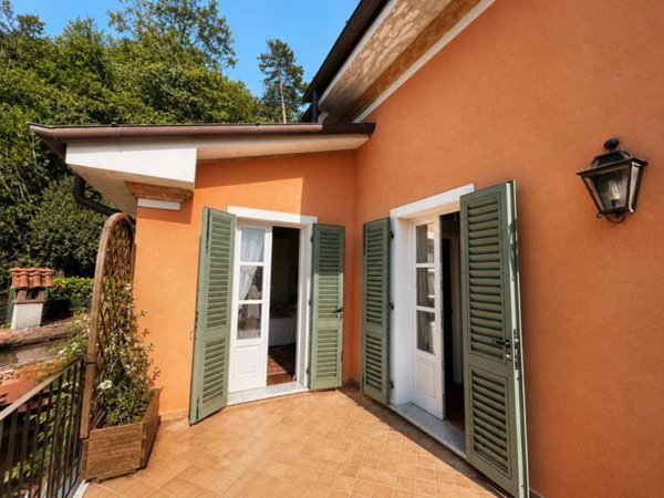 casa indipendente in vendita a Seravezza in zona Ripa