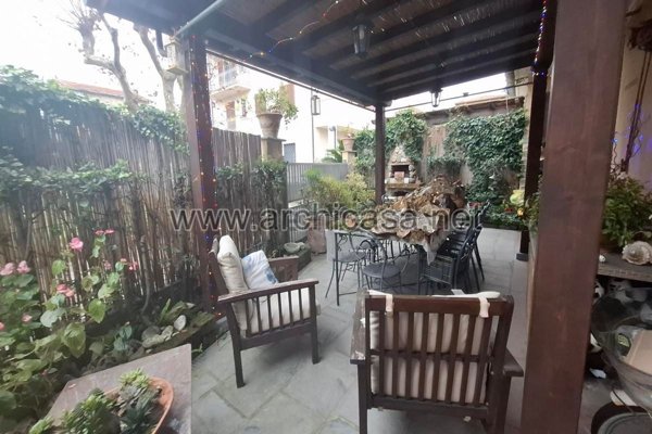 casa indipendente in vendita a Seravezza