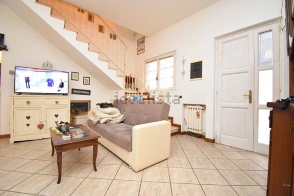 casa indipendente in vendita a Seravezza in zona Querceta