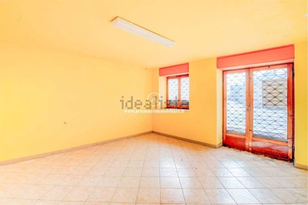 negozio in vendita a Seravezza in zona Pozzi