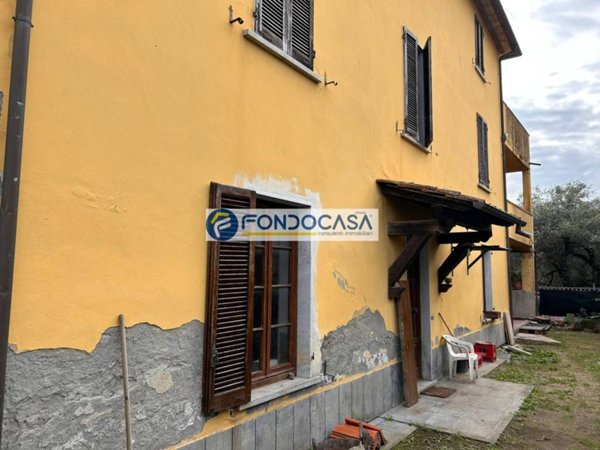 casa indipendente in vendita a Seravezza in zona Querceta